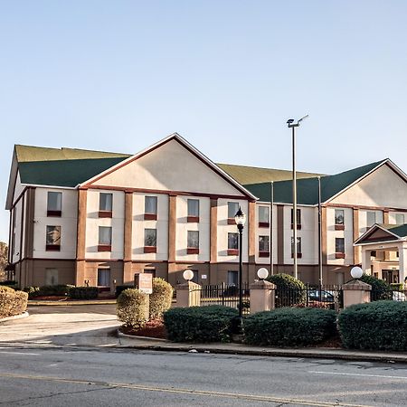 Red Roof Plus+ & Suites Atlanta Airport South Екстериор снимка