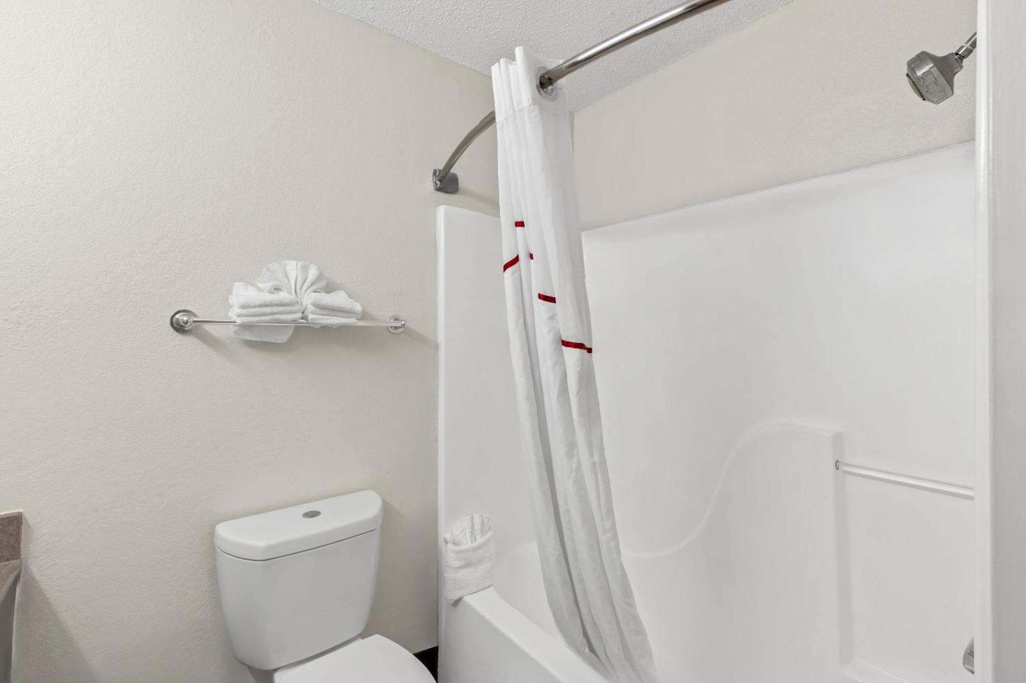 Red Roof Plus+ & Suites Atlanta Airport South College Park Екстериор снимка