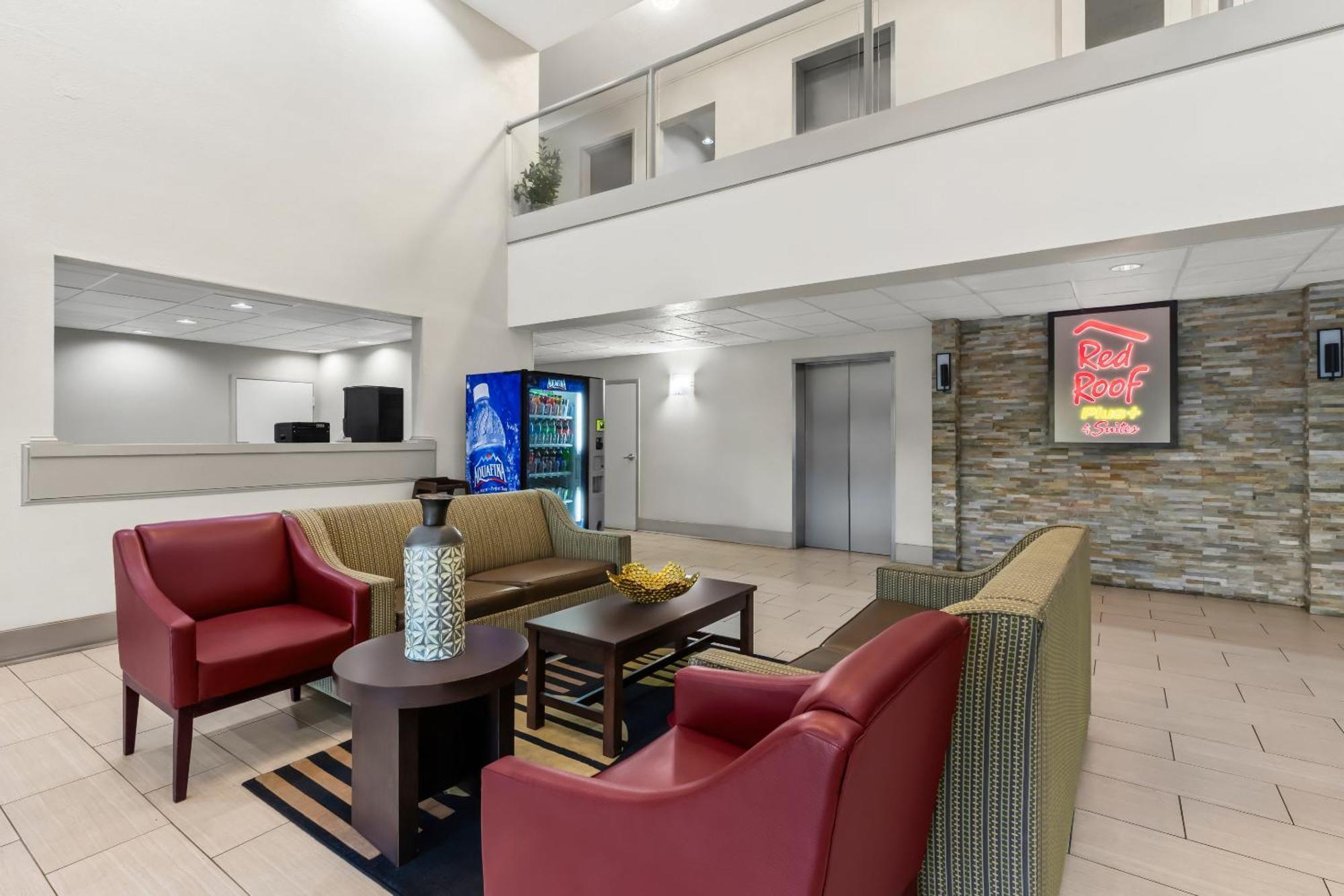 Red Roof Plus+ & Suites Atlanta Airport South College Park Екстериор снимка