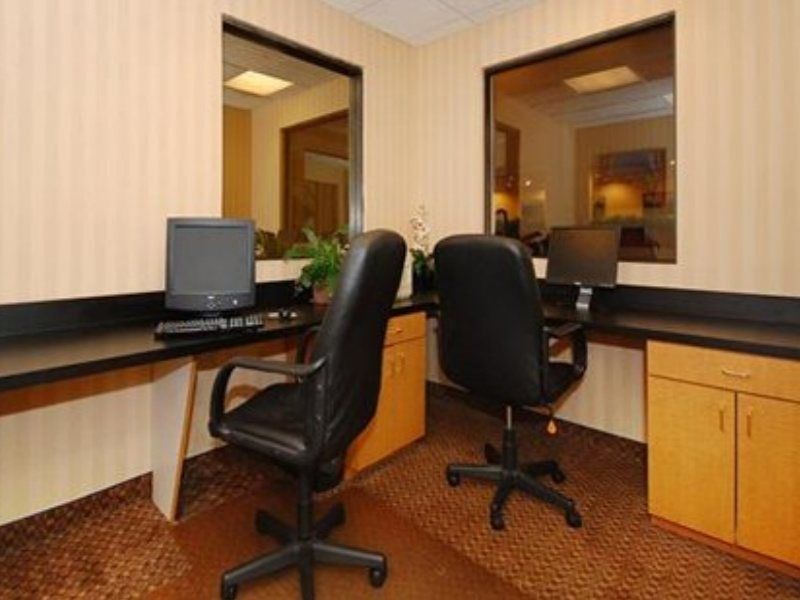 Red Roof Plus+ & Suites Atlanta Airport South College Park Екстериор снимка